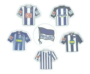 Hertha BSC Berlin Trikot Magnet versch. Saisons Fussball Bundesliga AMBALLCOM - Bild 1 von 12
