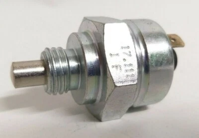 INTERRUTTORE PEDALE FRIZIONE COMANDO CONSENSO AVVIAMENTO TRATTORE N.A. 17.1111 - Immagine 1 di 4