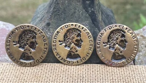 ✅Set 3 Vtg Queen Elizabeth II Wobble Shank Buttons Dei Gratia Regina F.D England - Picture 1 of 6