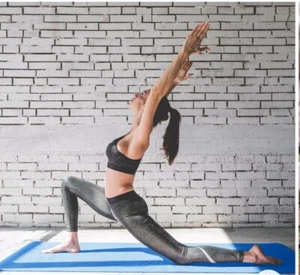 BALANCEFROM GOCLOUD 71''X24'' 1 PULGADA EXTRA GRUESA EJERCICIO YOGA ESTERILLA CON CORREA AZUL - Imagen 1 de 7