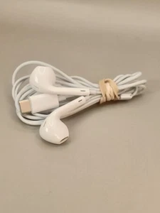 Apple EarPods USB-C Wired Earphones (Model MYQY3ZM/A) – Pre-Owned, Good Conditio - Picture 1 of 2