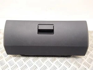 Jeep Cherokee Mk4 KK glove box black some marks as per photos 2010 - Picture 1 of 5