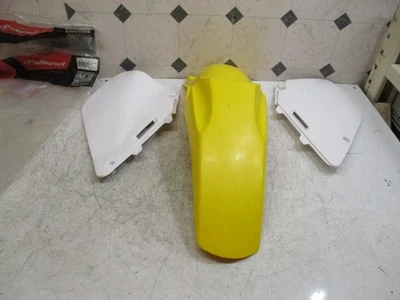 Guardabarros trasero izquierdo derecho suzuki rm125 rm 125 1996 96 - 2000 00 Foto 1 de 4