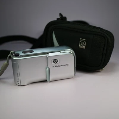 HP Photosmart M22 4.0MP Compact Digital Camera Silver Tested - Image 1 of 4