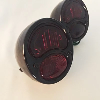 Luces traseras Ford Modelo A de 6 voltios con lente de parada, TODAS NEGRAS - 1 PAR Foto 1 de 4