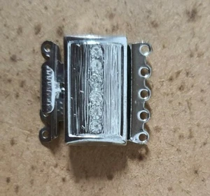 2 Vintage Argento Collana Bracciale Chiusura Cristallo Strass 5 Fili - Foto 1 di 3
