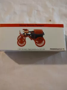 Bomba dibujada por caballos Reader's Digest escala 1:64 metal fundido a presión - Imagen 1 de 5