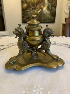 Antique Chinese Bronze lidded Inkstand / inkwell on 3 foo dogs on a Footed base - Picture 1 of 13