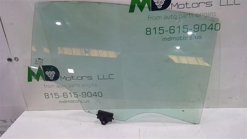 2016-2020 HYUNDAI ELANTRA QUARTER GLASS REAR RIGHT DOOR 83420-F2020 - Image 1 of 4
