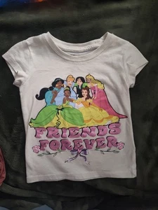 Disney Princess Girls T-shirt  Size 4, Gently Used - Picture 1 of 1