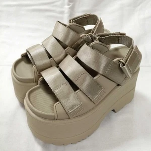Ugg Beige 23Cm 1167431 Goldenrise - Imagen 1 de 19