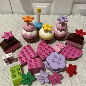 LEGO DUPLO 6785 adorable Creative Cakes Cupcakes Dessert Lot