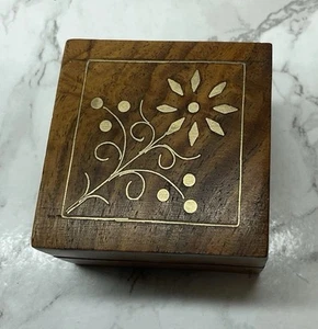 Wooden Trinket Ring Box, Brass Inlay Pattern, Neat, Clean, Useful & Attractive - Picture 1 of 4