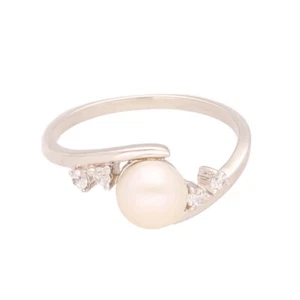 Sterling Silver 7mm Pearl Solitaire w/ Simulated Diamond Accents Ring (Size P... - Picture 1 of 3