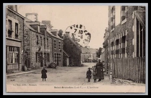 Early Village SAINT BROLADRE BRITTANY FRANCIA mujeres, tres niños 1920 - Imagen 1 de 2