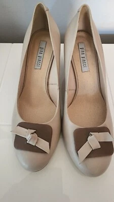 GINA PIACCI COMFORT BEIGE NATURAL LEATHER PUMPS SIZE 39 US 8 - Image 1 of 4