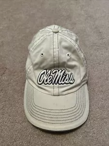 Ole Miss Rebel Cappello Bianco Adattato Medium - Foto 1 di 3