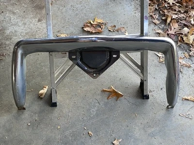 Protector de parachoques delantero Thunderbird 1961 1962 1963 en buen estado Foto 1 de 4