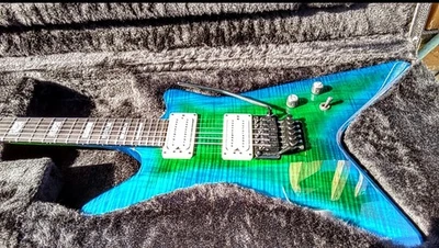 Carvin V220C 2015 Mint W Case - Image 1 of 4