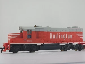 *READ* HO Scale Tyco/Mantua 228A Burlington 5628 Powered GP-20 Diesel Locomotive - Picture 1 of 16
