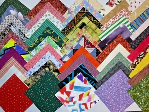 Baumwollstoff 5" Charm Pack Lot 100 Quadrate Quilten vorgeschnitten 50 verschiedene/2 von jedem - Bild 1 von 3