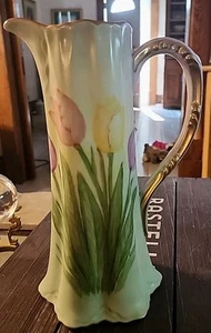 Schöne handbemalte mehrfarbige Tulpen 10" Goldrand Künstler signiert Krug - Bild 1 von 19