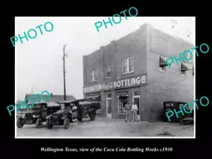 OLD POSTCARD SIZE PHOTO OF WELLINGTON TEXAS THE COCA COLA BOTTLING WORKS c1930 - Picture 1 of 1
