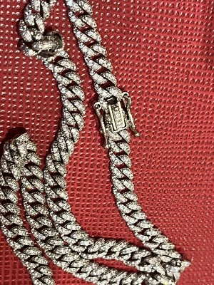 Collana in argento 925,modello Cubano,tempestato di zirconi  - Immagine 1 di 4