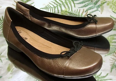 CLARKS BLANCHE NORA COBRE MARRÓN CUERO MOCASINES ZAPATOS PLANOS EE. UU. MUJER TALLA 8,5 M Foto 1 de 4