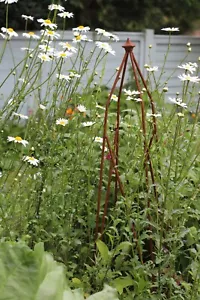 Square Garden Obelisk, Rustic Metal Plant Support, Rusty Garden Frame Trellis 1m - Picture 1 of 2