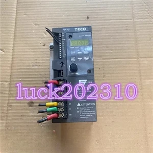 1PC USED Frequency converter S310-201-H1DC 220V 0.4/0.75KW #YY - Picture 1 of 2