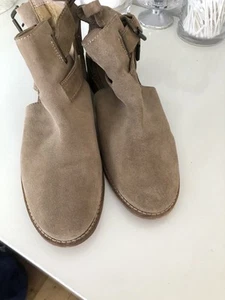 Shoe Box .. Shoe Boot Size 6 - Picture 1 of 5
