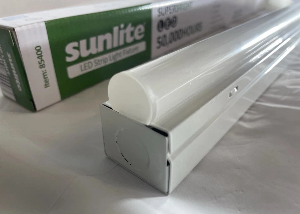 LED Strip Lights Súper Bright 50 000 Hours Lifetim Sunlite 12V DC - Image 1 of 4