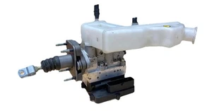 REFURBISHED 2018 Kia Soul EV Brake Master Cylinder | MANDO 58500-E4100 - Picture 1 of 4