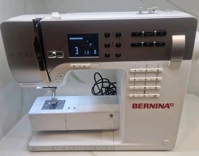 Bernina B330 Nähmaschine mit Zubehör in traumhaftem Zustand - Bild 1 von 4