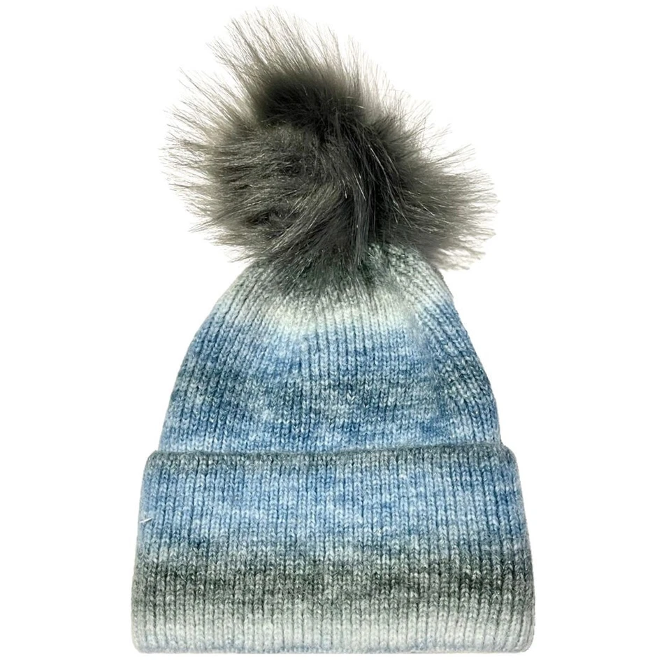 Adrienne Landau Gorro Tejido Piel Sintética Pom Multi Azul Gris OS NUEVO CON ETIQUETAS PRECIO DE VENTA SUGERIDO POR EL FABRICANTE 75 USD Foto 1 de 1