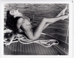 Sexy BETTIE PAGE Desnuda 8 x10 Blanco y Negro REIMPRESIÓN FOTO 02 - Imagen 1 de 1