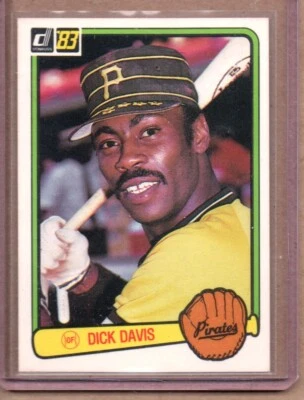 1983 DONRUSS DICK DAVIS  # 647 (NM/MT OR BETTER) CREASE FREE - Image 1 of 2