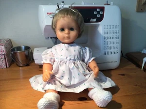 Tiny tears doll 1960s 16D with newly made outfit - Picture 1 of 7