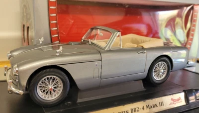 Aston Martin DB2-4 MK3 1958 convertible gris metálico Road Signature 1:18 nuevo en caja Foto 1 de 4