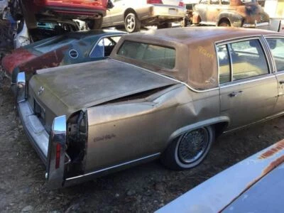 Bisel de tablero para Cadillac Fleetwood Brougham 1981 Foto 1 de 4