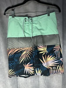 Quiksilver Everyday Panel Youth Board Shorts Beach Glass Pocket Drawcord 28/14 - Picture 1 of 2