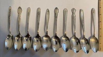 10 PIEZAS CUCHARADITAS antiguas a vintage plateadas mezcla 6" - sin monogramas Foto 1 de 4