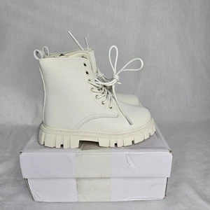 Kids Lace Up Side Zipper Boots Unisex Size 11 US / 28 EU Off White NIB - Picture 1 of 12
