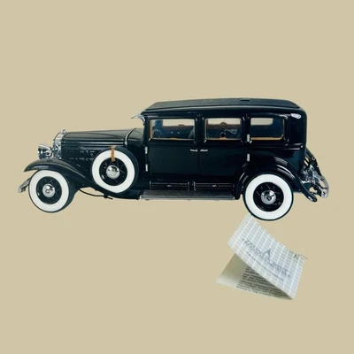 Franklin Mint-1930-V-16-452 Cadillac Imperial Sedan-No Box-1:24 Scale-No Gun - Image 1 of 4