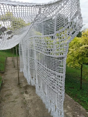 Ancien dessus de lit en filet frangé sur les  côtés longueur Bel état général  - Photo 1/4