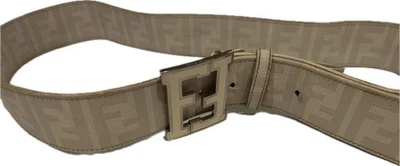 Cinturón Fendi Cuero Blanco Talla 42 Hecho en Italia Foto 1 de 4