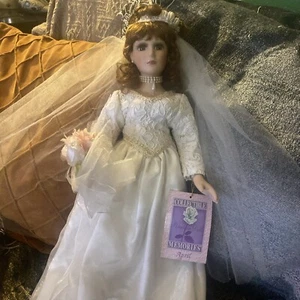 Porcelain Doll Collectibles genuine April - Picture 1 of 7