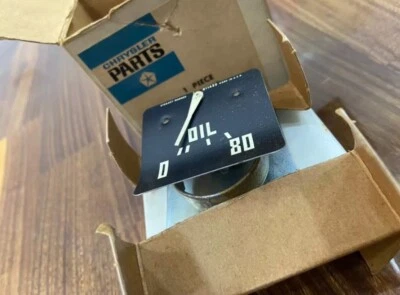 Camión Dodge Fargo serie C nuevo 54 55 56 1954 1955 1956 manómetro de presión de aceite Foto 1 de 2