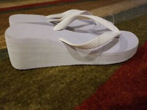 Cariris High Wedge Platform Women's Flip Flops White Size W 8/9